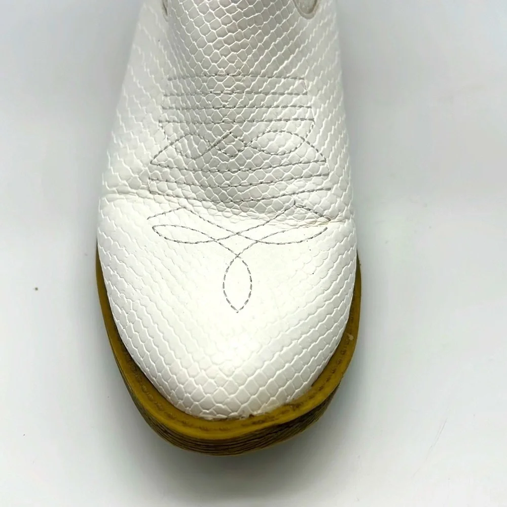 Coconuts By Matisse - Pistol White Faux Leather Snake Print Ankle Boots Size 7.5